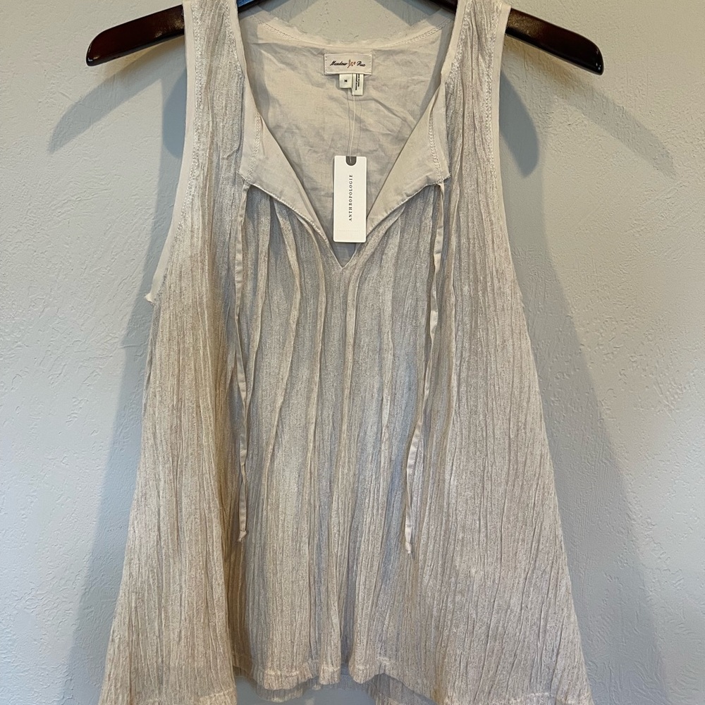 Anthropology tank